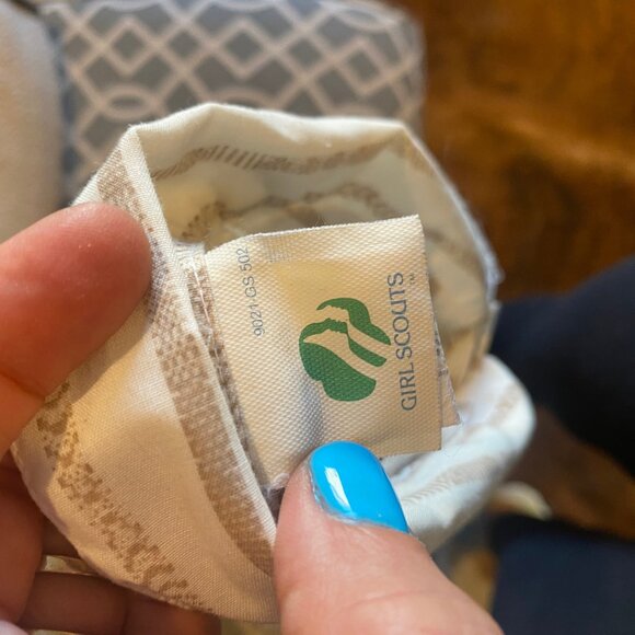 1980s Girl Scouts Brownie Uniform Set Dress Shirt Shorts Size 10 Fits 78 - Picture 4 of 6